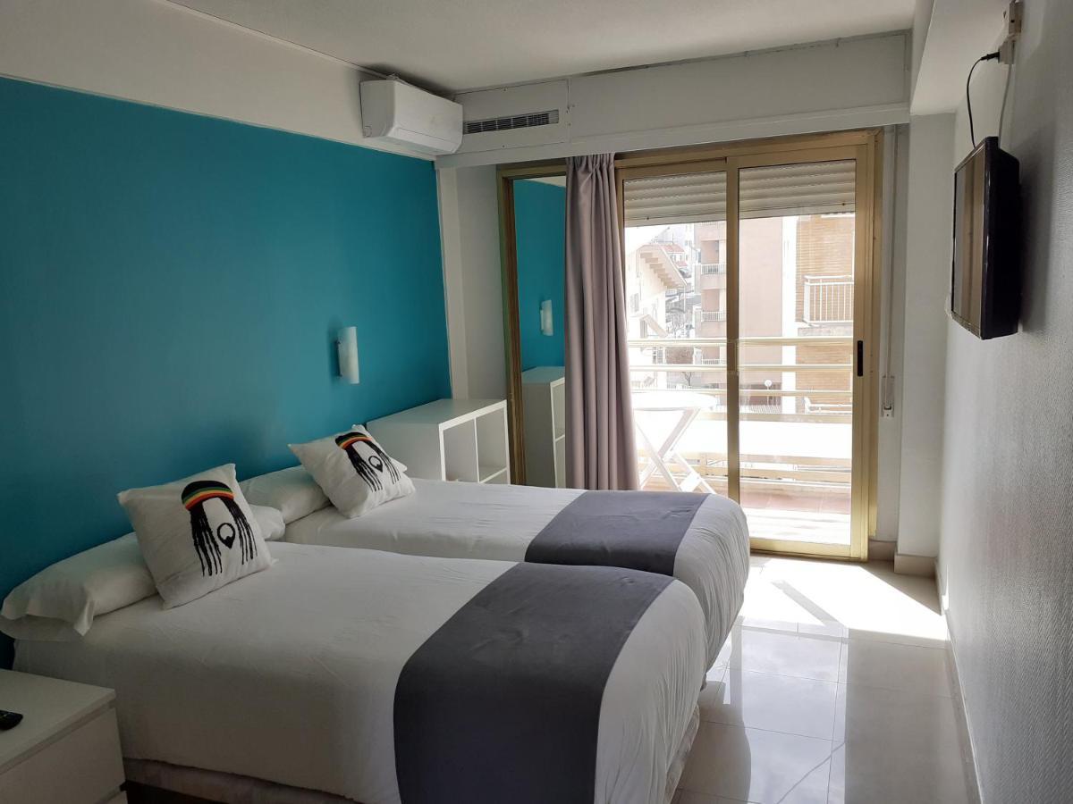 Hotel Clibomar Jamaica 甘迪亚 外观 照片
