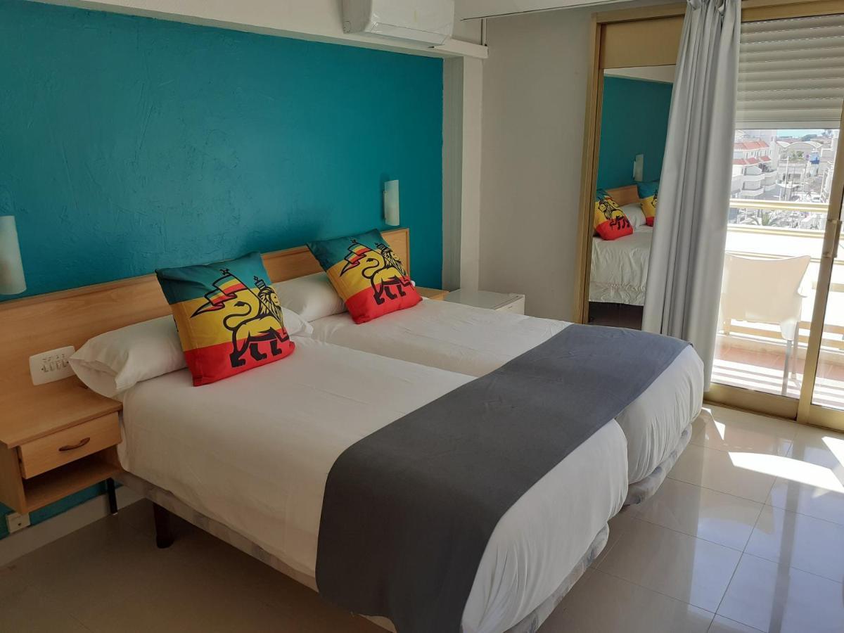 Hotel Clibomar Jamaica 甘迪亚 外观 照片
