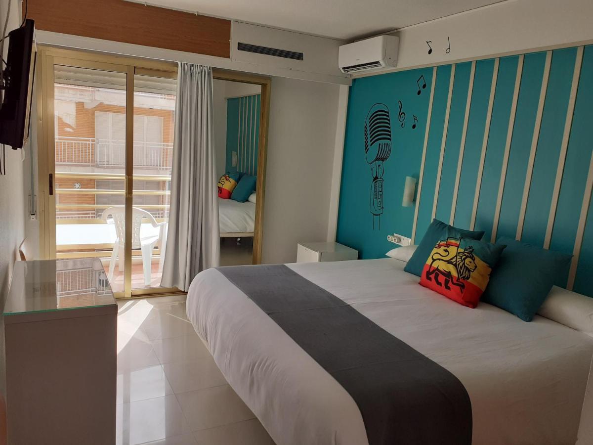 Hotel Clibomar Jamaica 甘迪亚 外观 照片
