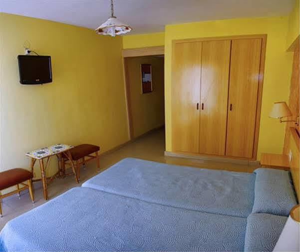 Hotel Clibomar Jamaica 甘迪亚 外观 照片