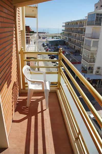 Hotel Clibomar Jamaica 甘迪亚 外观 照片