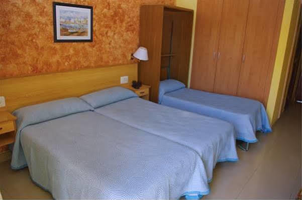 Hotel Clibomar Jamaica 甘迪亚 外观 照片